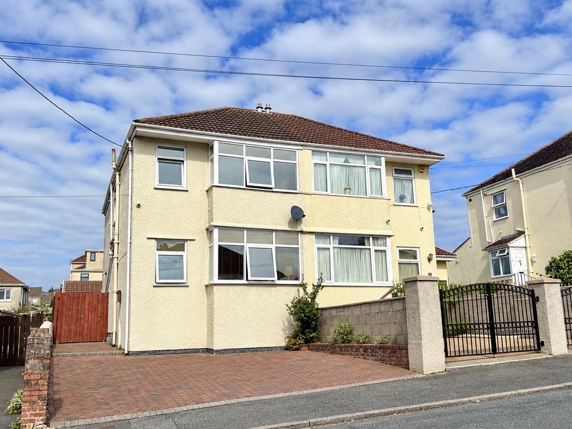 Garfield Avenue, Litchard, Bridgend County Borough, CF31 1QA